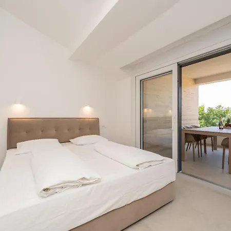 Aenona Sea View Apartments Nin Exterior photo