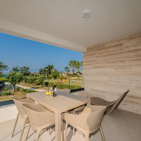 Aenona Sea View Apartments Nin Exterior photo
