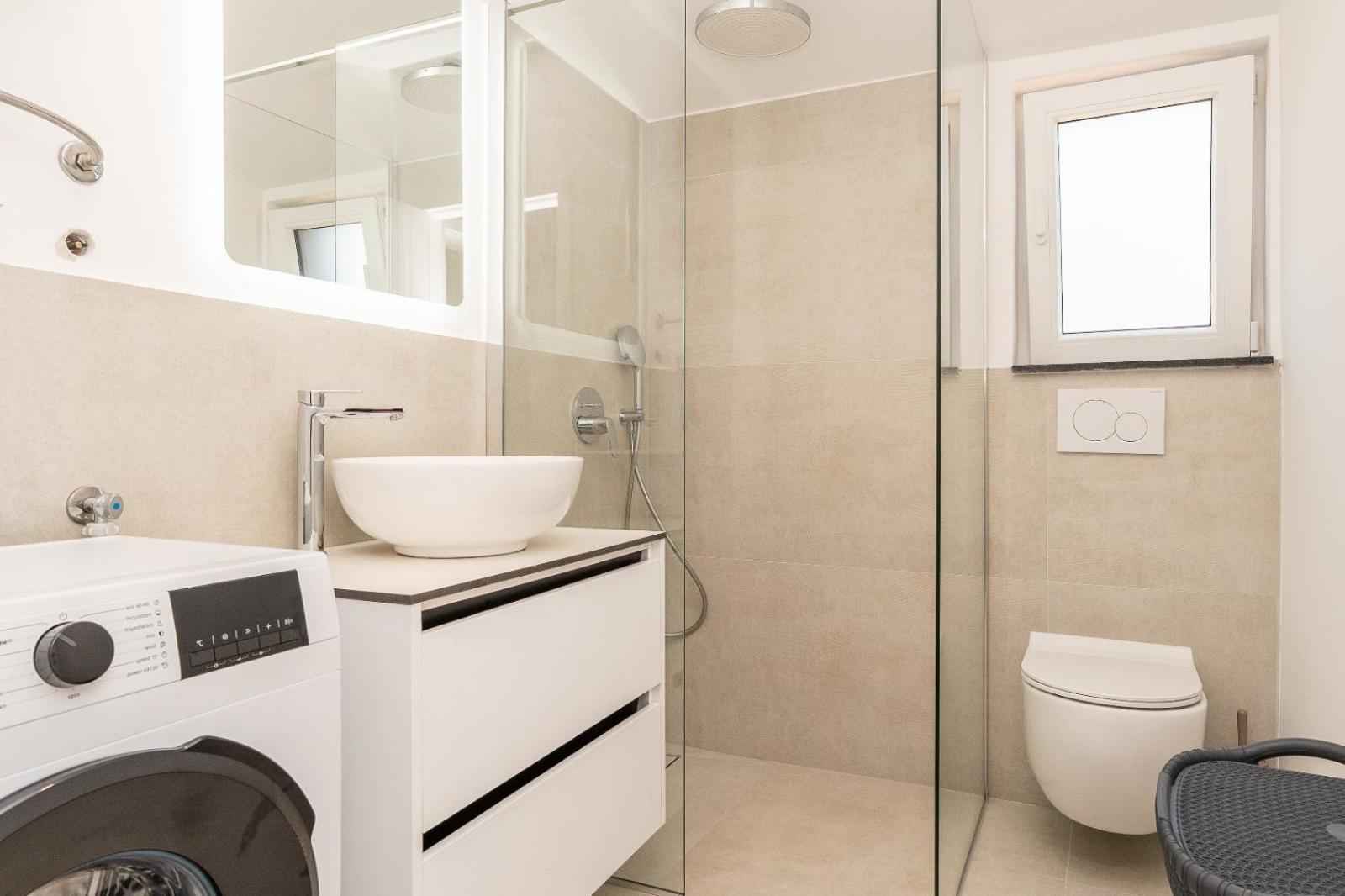 Apartamento Aenona Sea View