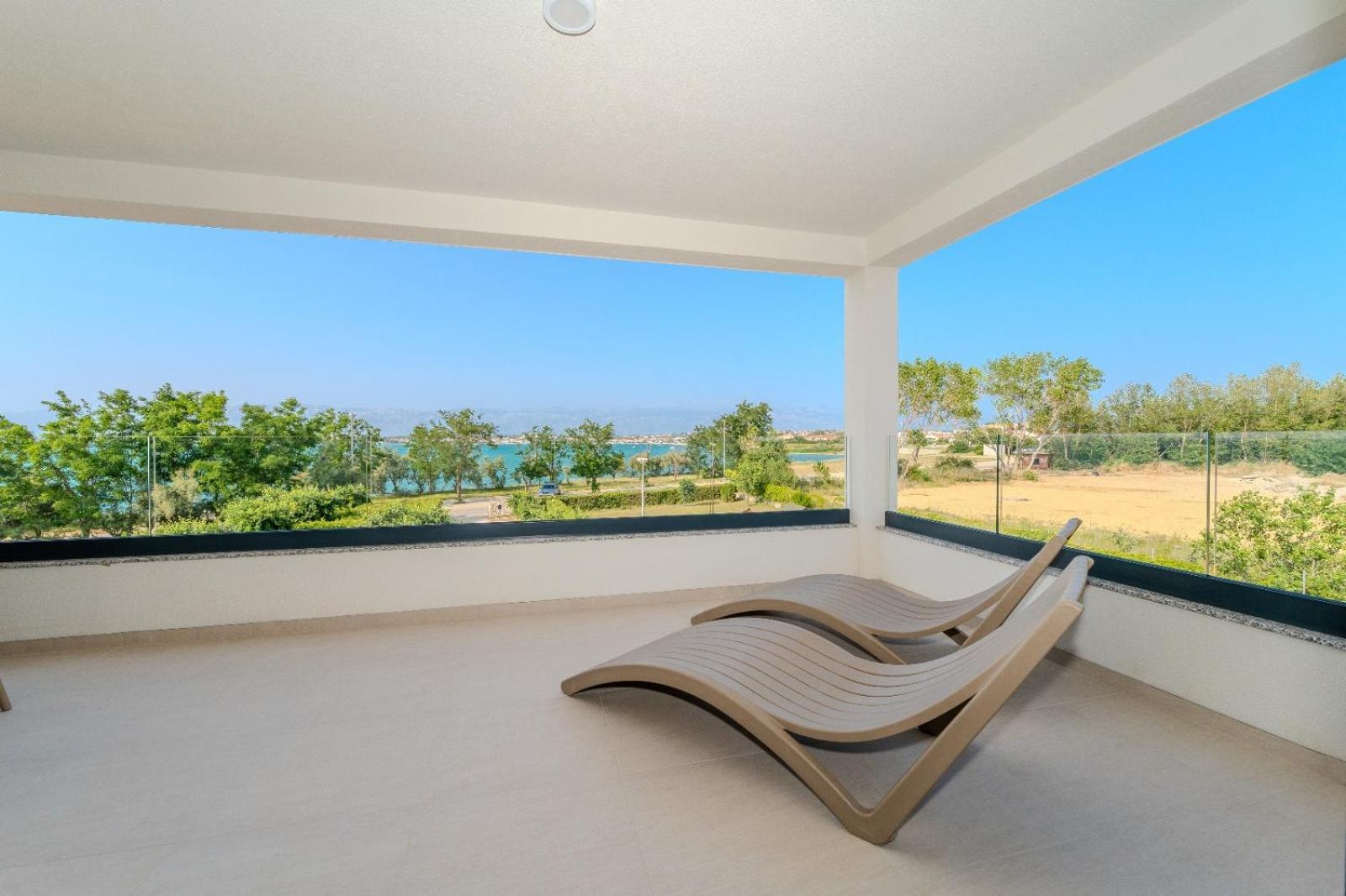 Aenona Sea View *