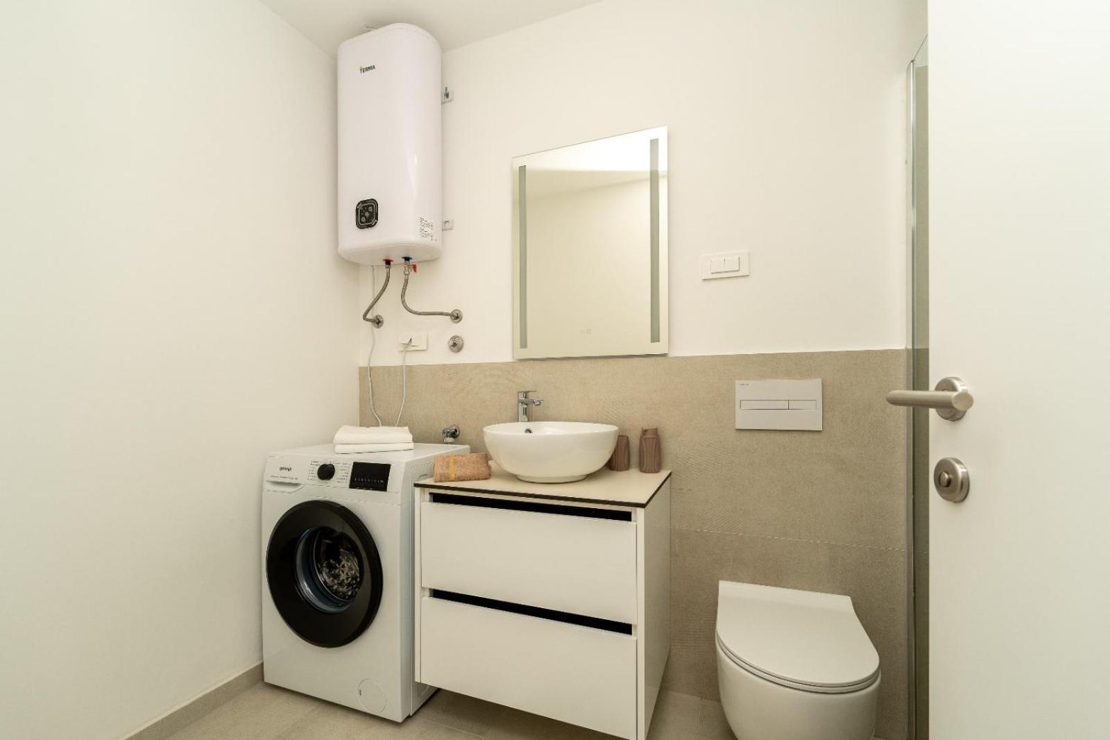 Apartment Aenona Sea View *